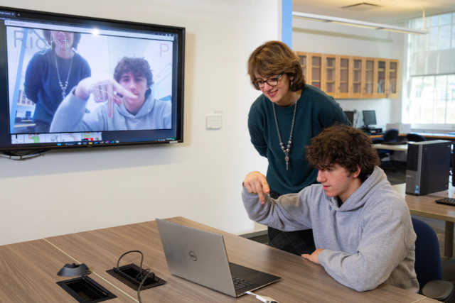 Computer vision system interpreting sign language gestures using Google MediaPipe